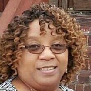 Meet your Posher, Lola